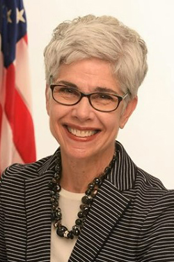 Heidi Christensen headshot